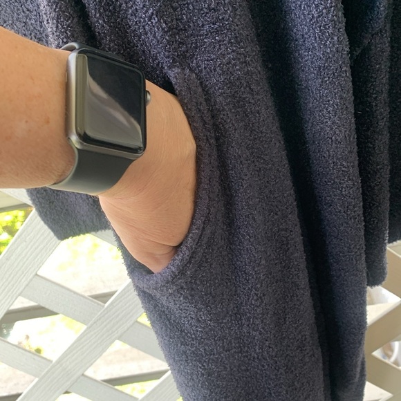 Barefoot Dreams CozyChic Lite Island Wrap - Picture 8 of 13